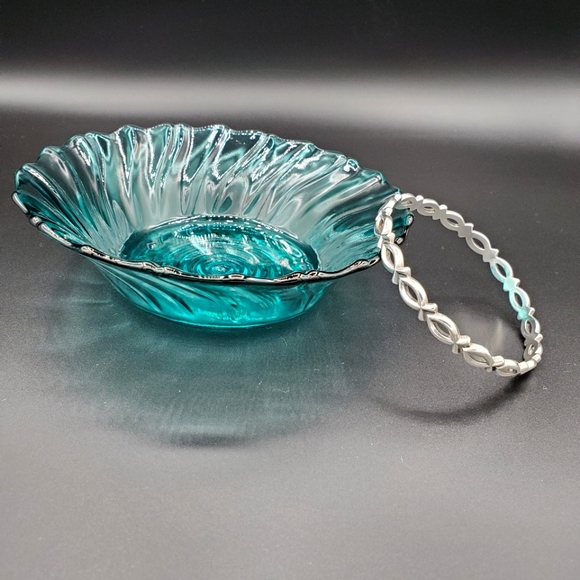 James Avery Jewelry - James Avery retired Sterling Silver 925 Ichthus bangle bracelet